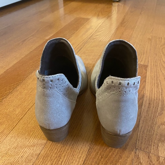 BCBG suede booties - Picture 2 of 3